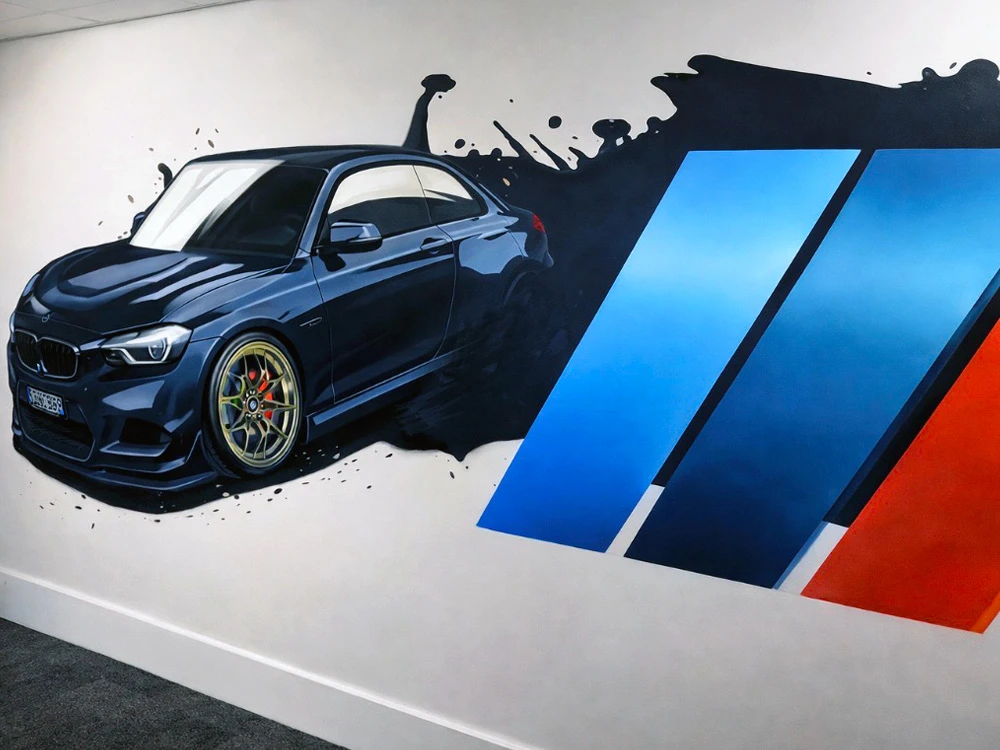 Dynamische BMW M Wandgestaltung